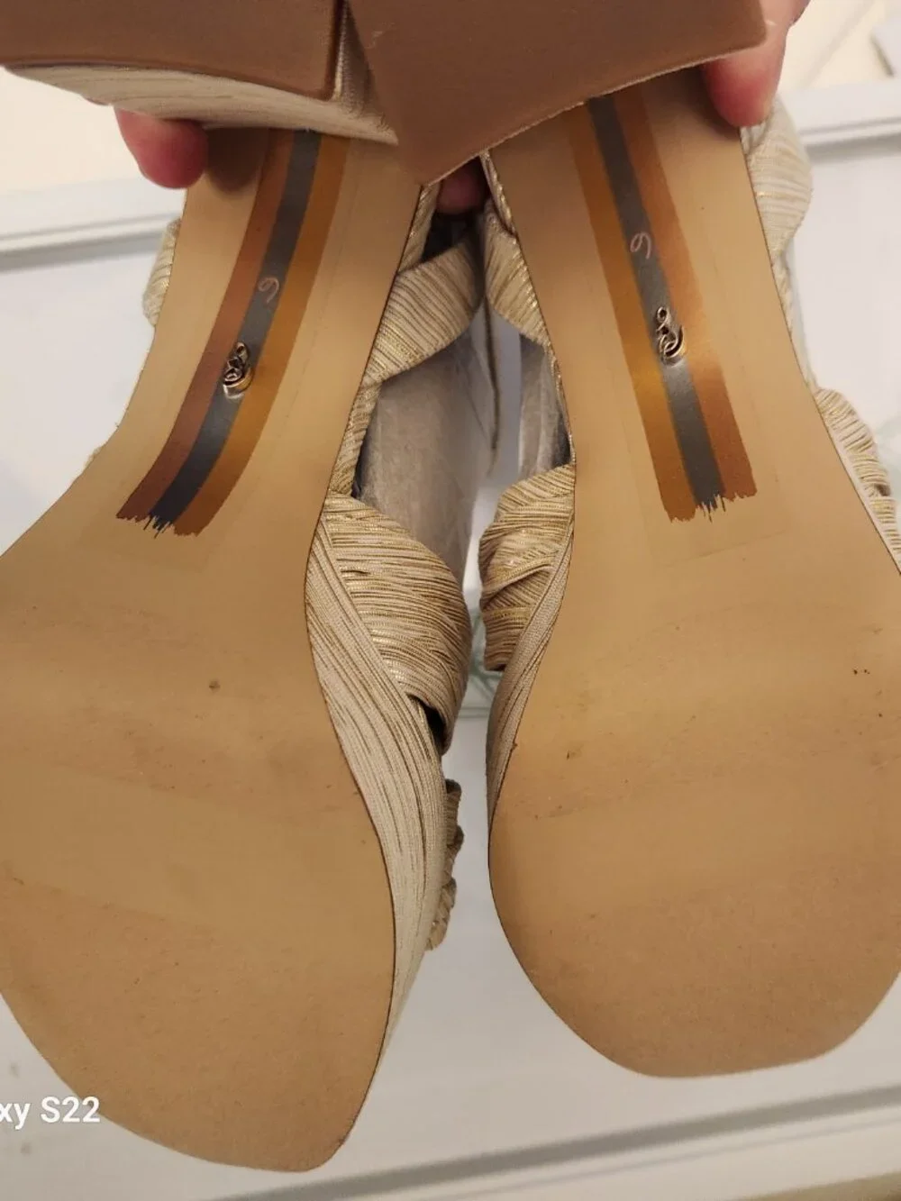 Sam Edelman® Janelle Gold Platform Sandals. NWOT. Size 6